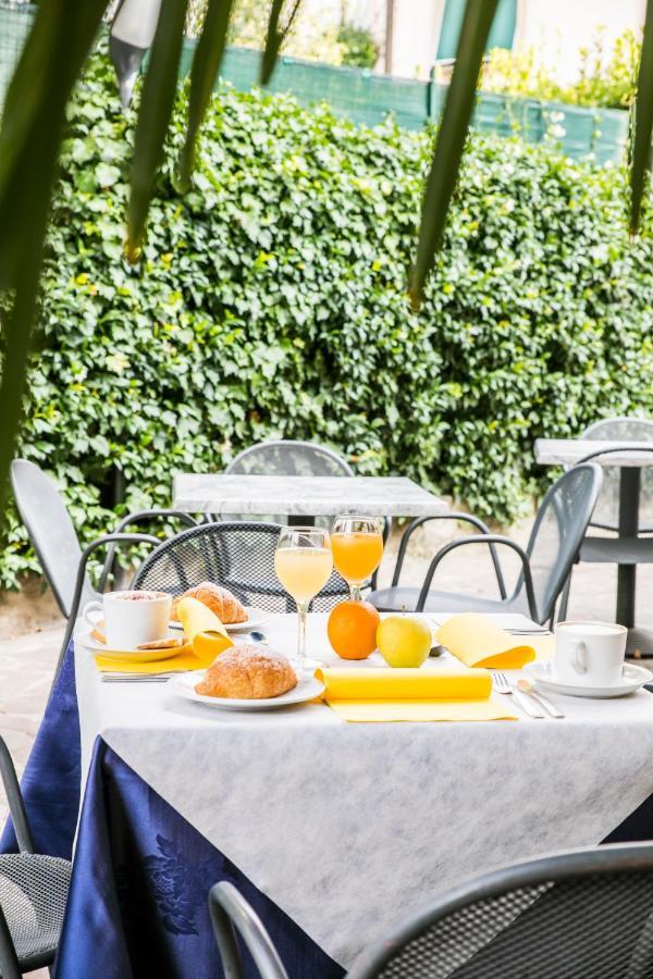 Hotel Raphael Montecatini Terme Eksteriør billede